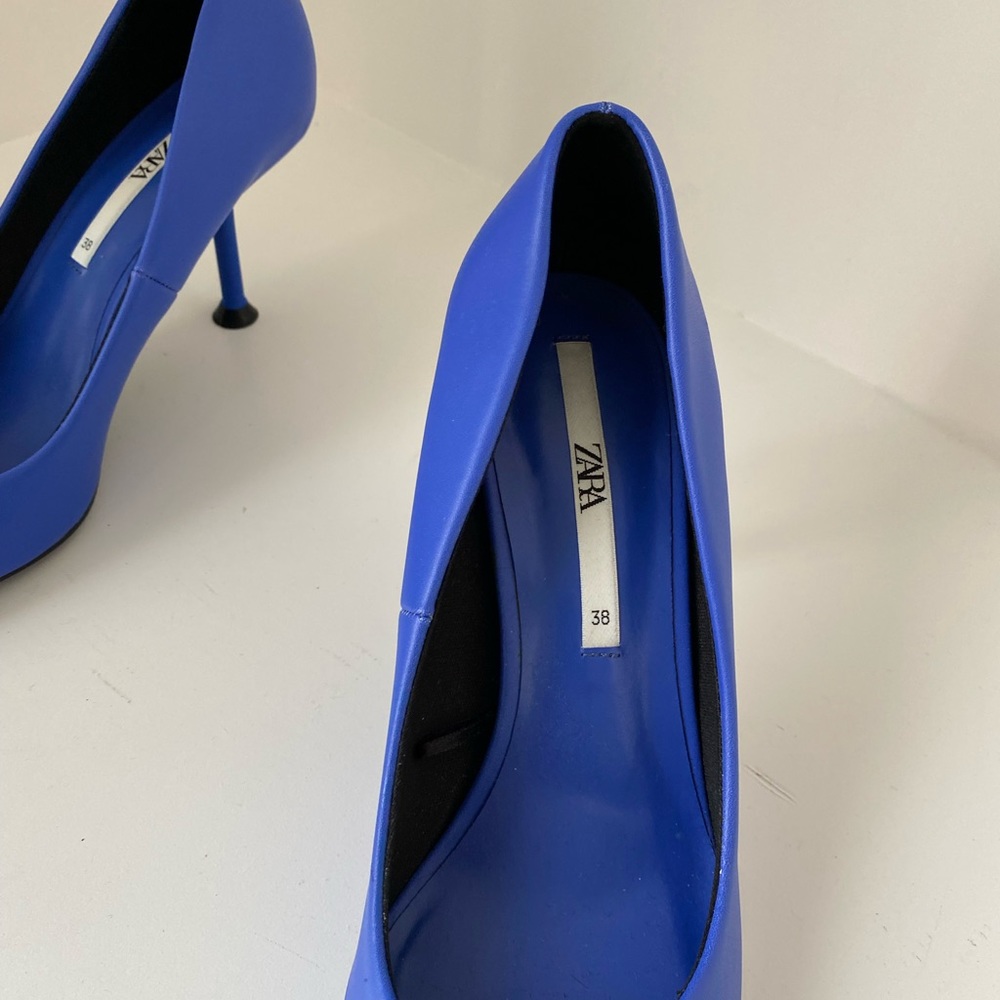 **SOLD**Zara blue heels - Picture 3 of 4